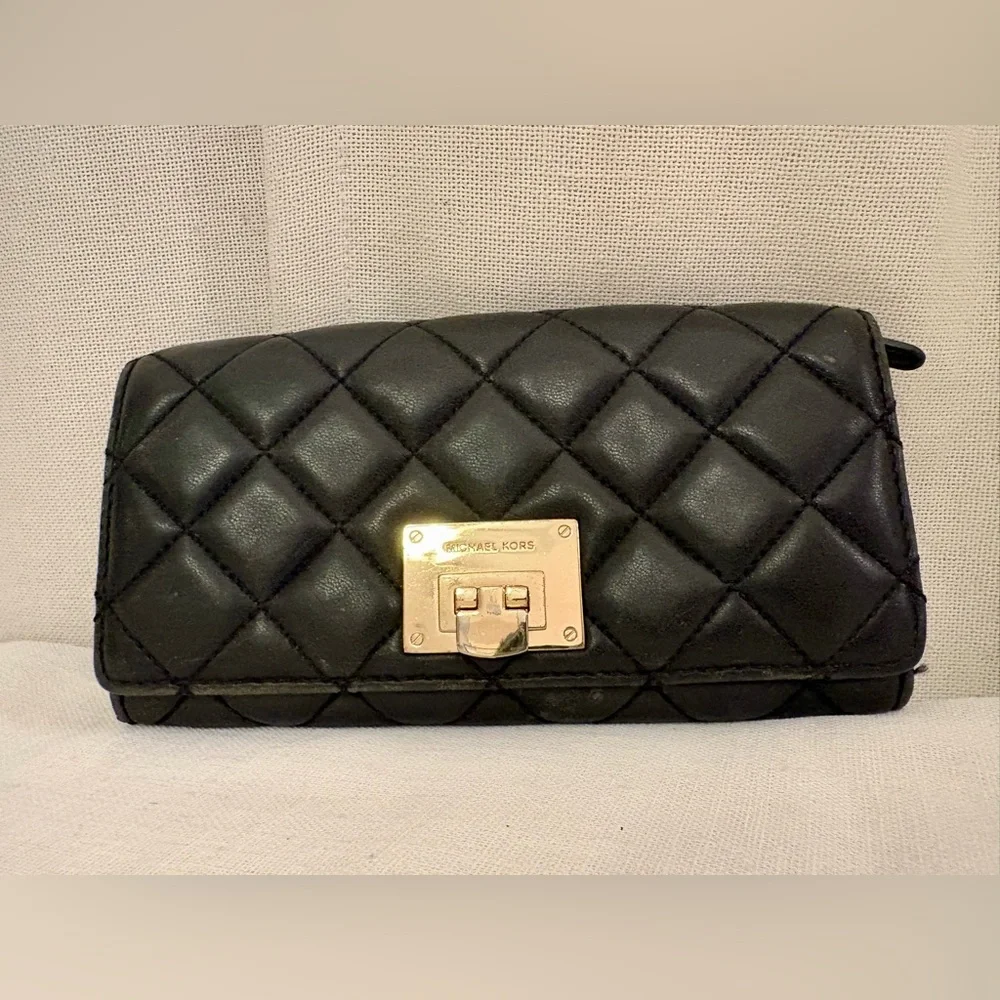 Michael Kors Quilted Leather Wallet Black Gold Turn Lock Luxe Designer